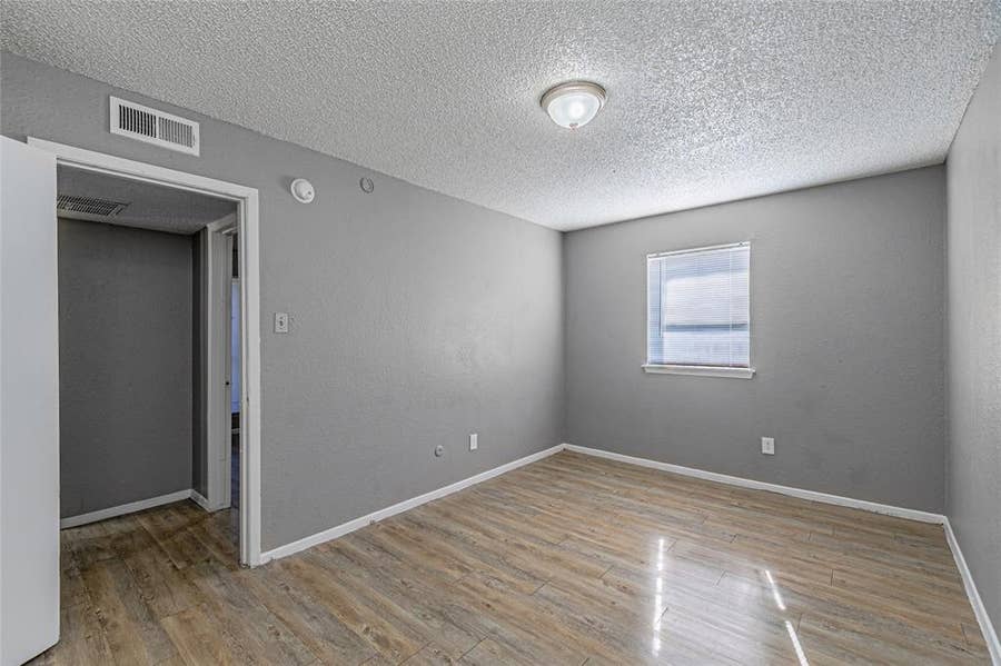 Property photo for 2900 South Freeway, Fort Worth, TX