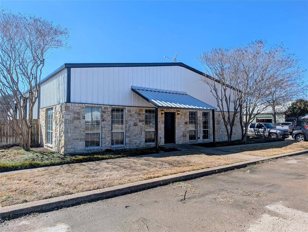 365 Val Verde Road, McGregor, TX 76657 365 Val Verde Road, McGregor, TX 76657
