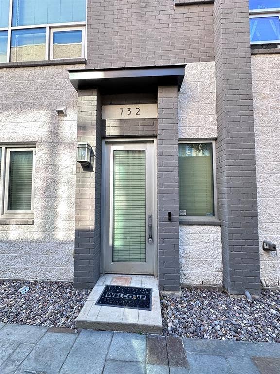 Property photo for 732 Cannen John Lane, Dallas, TX