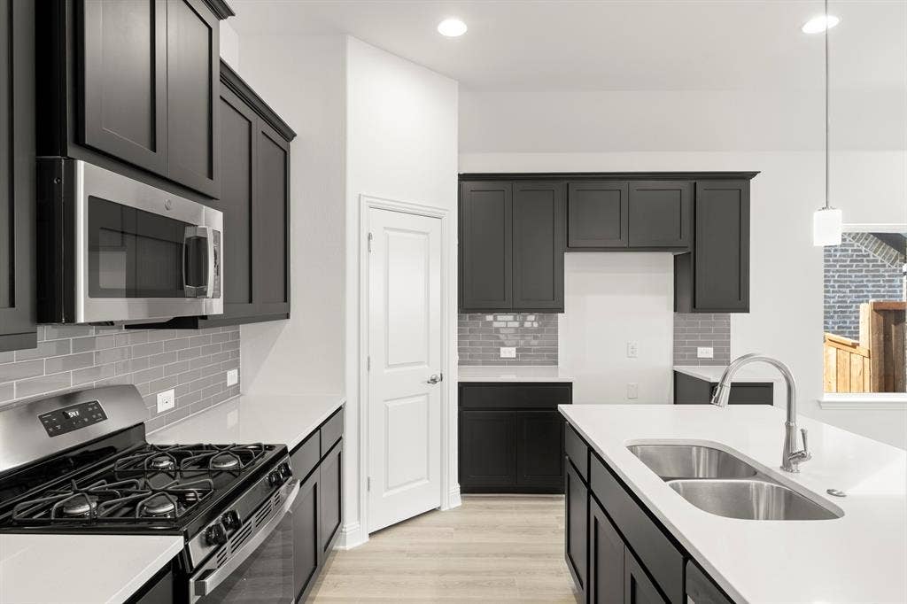 3112 Goldfinch Drive, Royse City, TX 75189 12. 3112 Goldfinch - Kitchen (3)