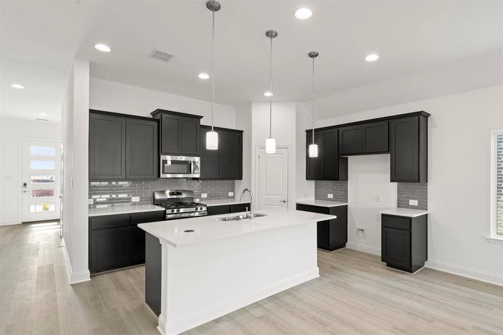 3112 Goldfinch Drive, Royse City, TX 75189 11. 3112 Goldfinch - Kitchen (2)