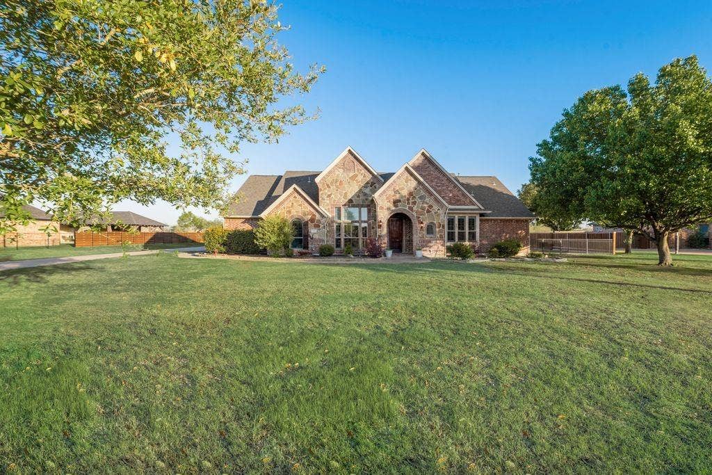 18176 Langford Lane, Talty, TX 75126 18176 Langford Lane, Talty, TX 75126
