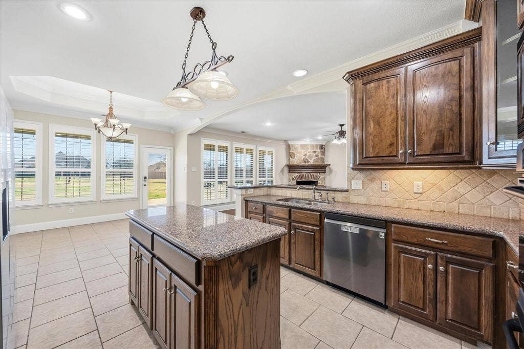 18176 Langford Lane, Talty, TX 75126 18176 Langford Lane, Talty, TX 75126