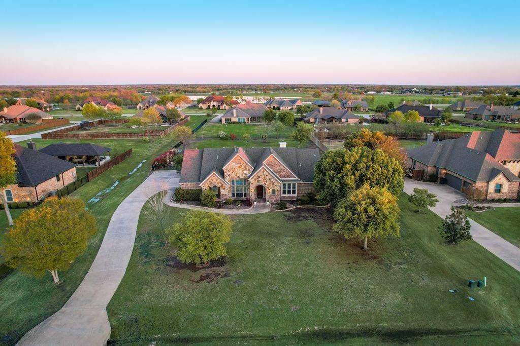 18176 Langford Lane, Talty, TX 75126 18176 Langford Lane, Talty, TX 75126