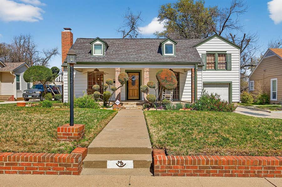 Property photo for 2525 Goldenrod Avenue, Fort Worth, TX