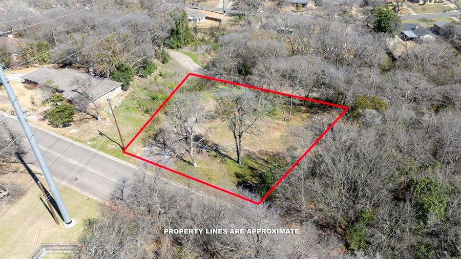 Property photo for 1141 Redondo Drive, Woodway, TX