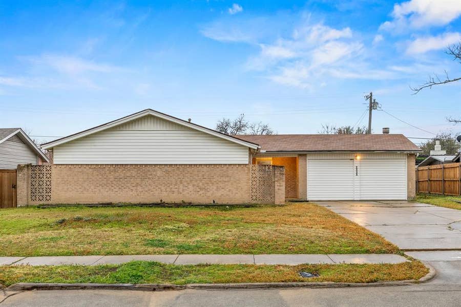 Property photo for 2438 Lasalle Drive, Irving, TX