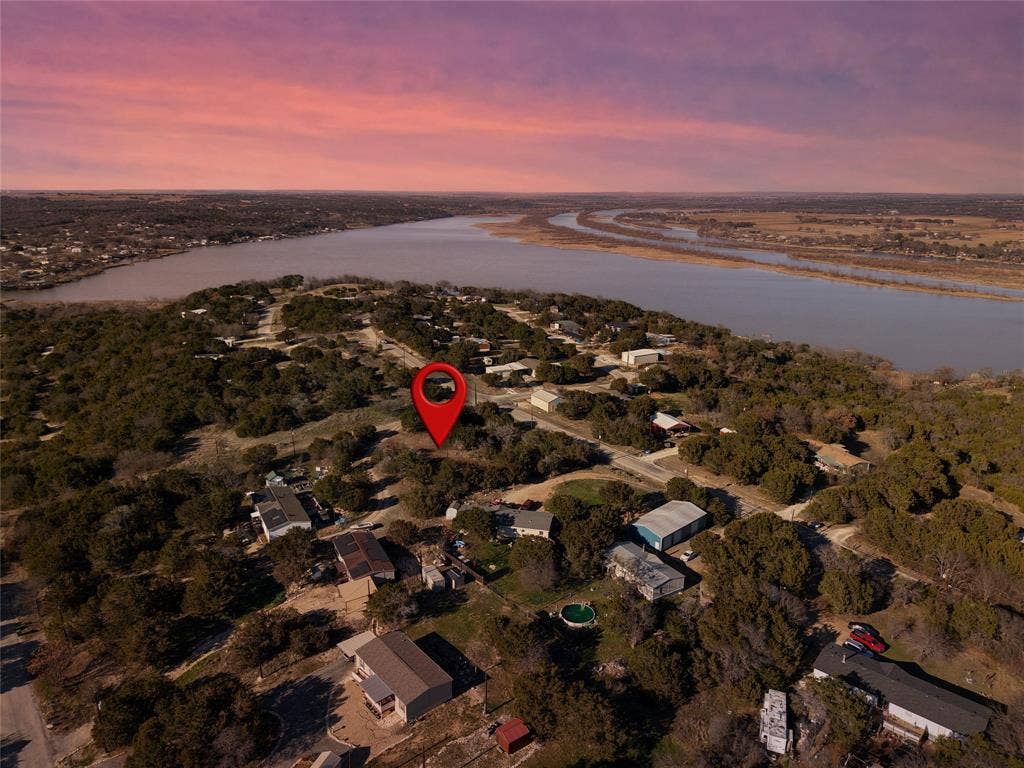4810 Peachtree Street, Granbury, TX 76048 4810 Peachtree Street, Granbury, TX 76048
