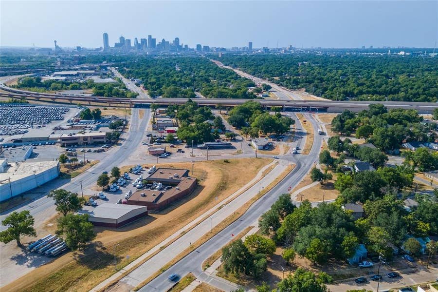 Property photo for 5714 S Central Expressway, Dallas, TX