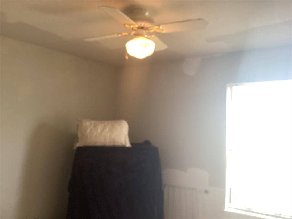15314 Fm 3062, Malakoff, TX 75148 second bedroom is across from hall bath