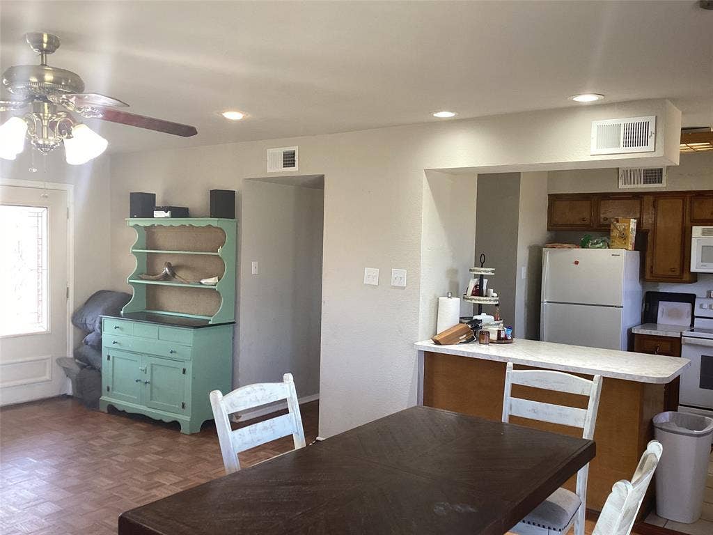 15314 Fm 3062, Malakoff, TX 75148 Dining to Living