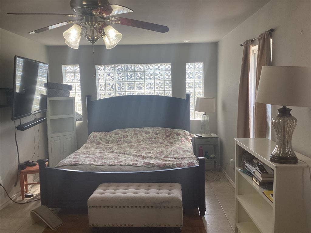 15314 Fm 3062, Malakoff, TX 75148 Oversized bedroom