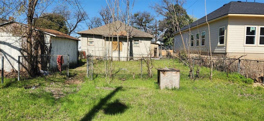 Property photo for 1620 Stoneman Street, Dallas, TX
