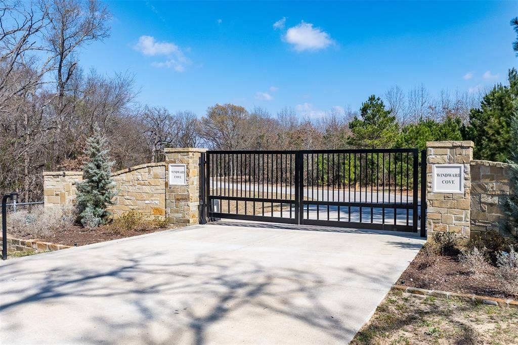 Lot 2 Windward Court, Athens, TX 75752 Lot 2 Windward Court, Athens, TX 75752