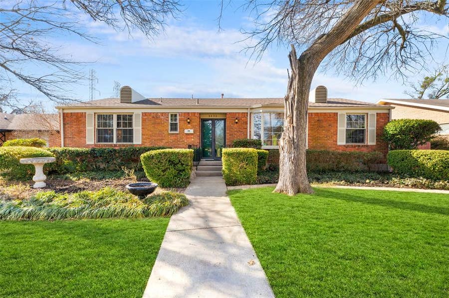 Property photo for 3432 Mapleleaf Lane, Dallas, TX