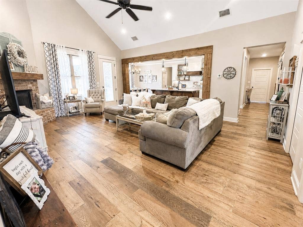 7334 TULE CREEK Lane, Tyler, TX 75703 7334 TULE CREEK Lane, Tyler, TX 75703