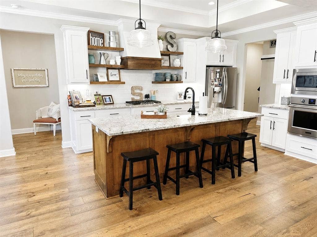 7334 TULE CREEK Lane, Tyler, TX 75703 7334 TULE CREEK Lane, Tyler, TX 75703