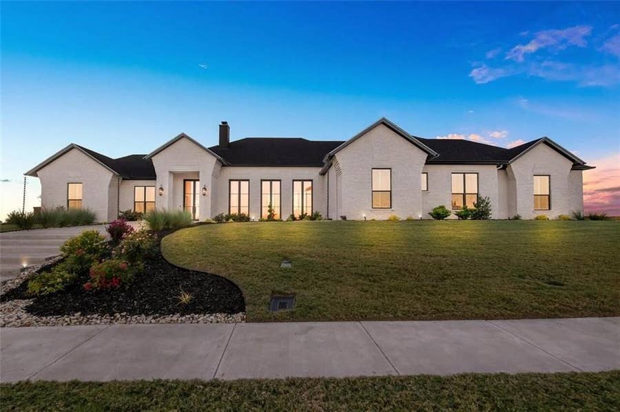 Property photo for 134 Sunflower Street, Lorena, TX