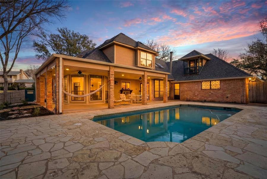 Property photo for 804 Wooded Crest Drive, Woodway, TX