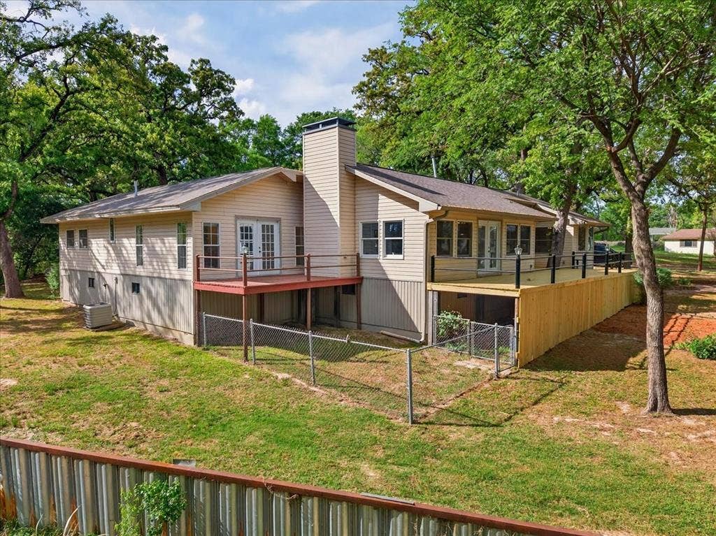 102 Summerall Drive, Mabank, TX 75156 102 Summerall Drive, Mabank, TX 75156