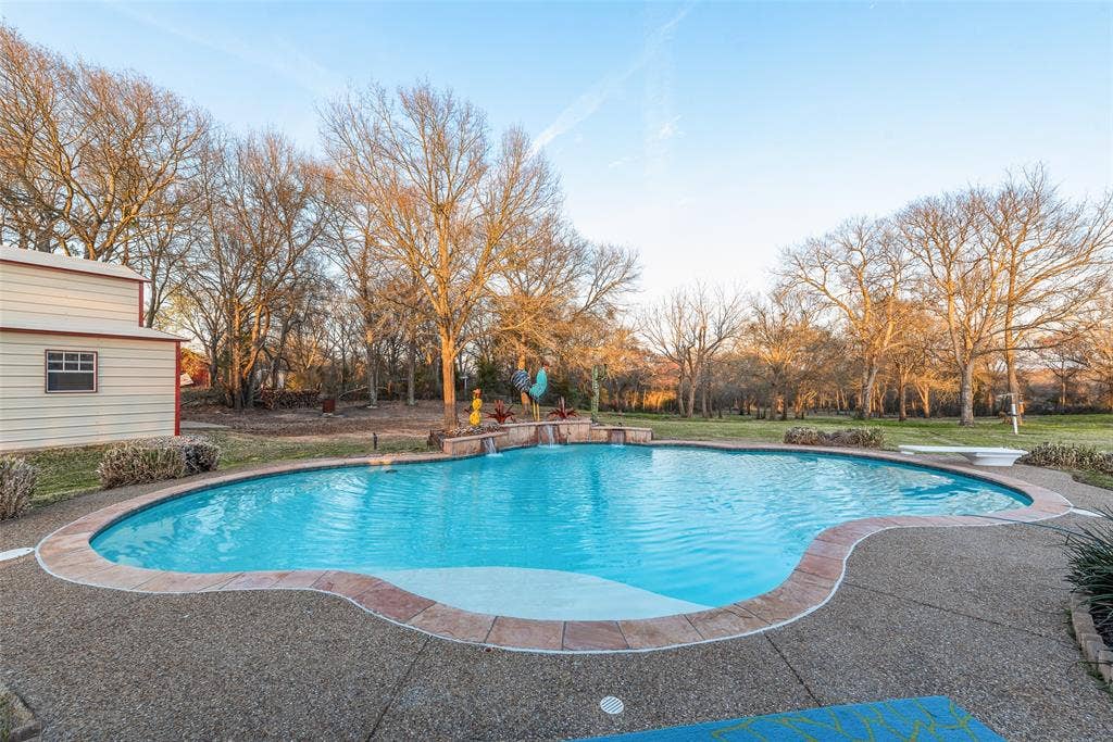 13550 County Road 2919, Eustace, TX 75124 Large pool
