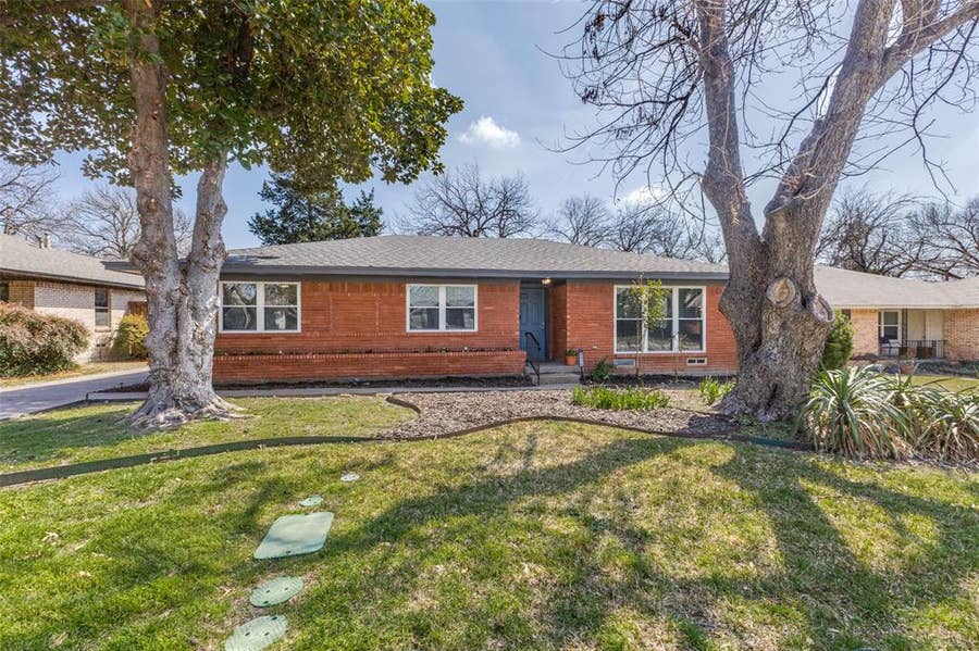 Property photo for 8024 Hunnicut Road, Dallas, TX