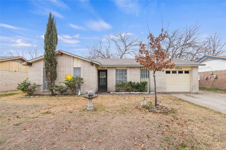Property photo for 1310 Greencove Drive, Garland, TX