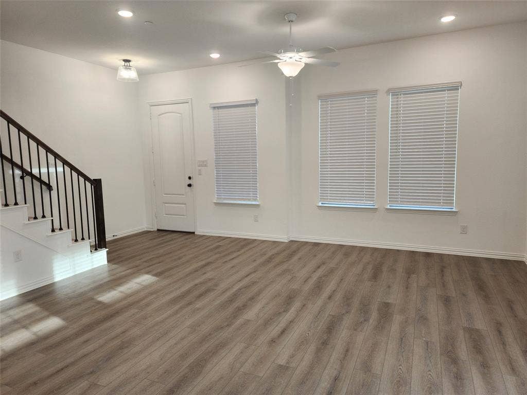 627 Redwood Way, Mansfield, TX 76063 Entryway featuring recessed lighting, ceiling fan, and light wood-style floors