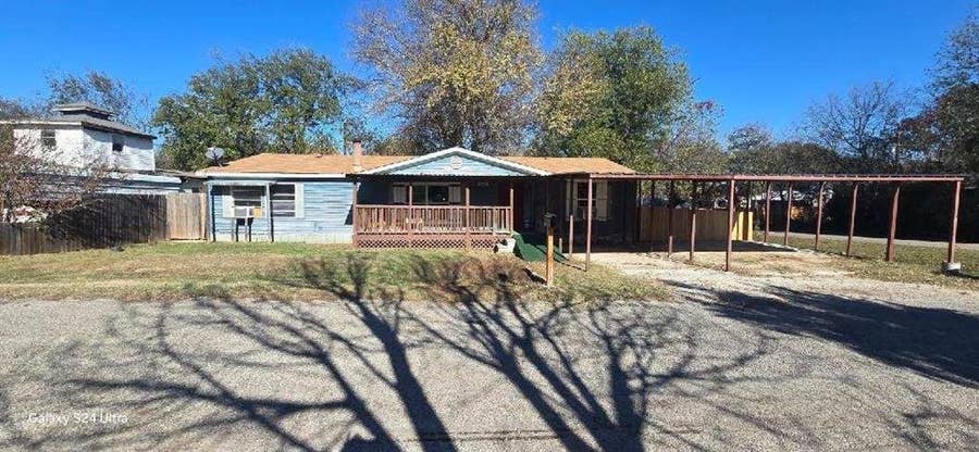 Property photo for 3815 Oak Meadow Street, Granbury, TX