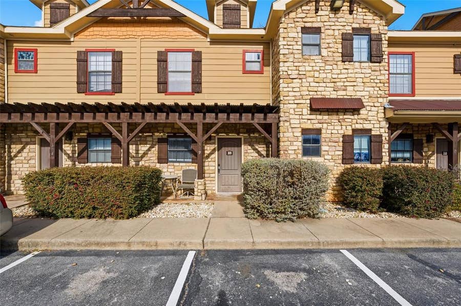Property photo for 2410 S 2nd Street, #309, Waco, TX