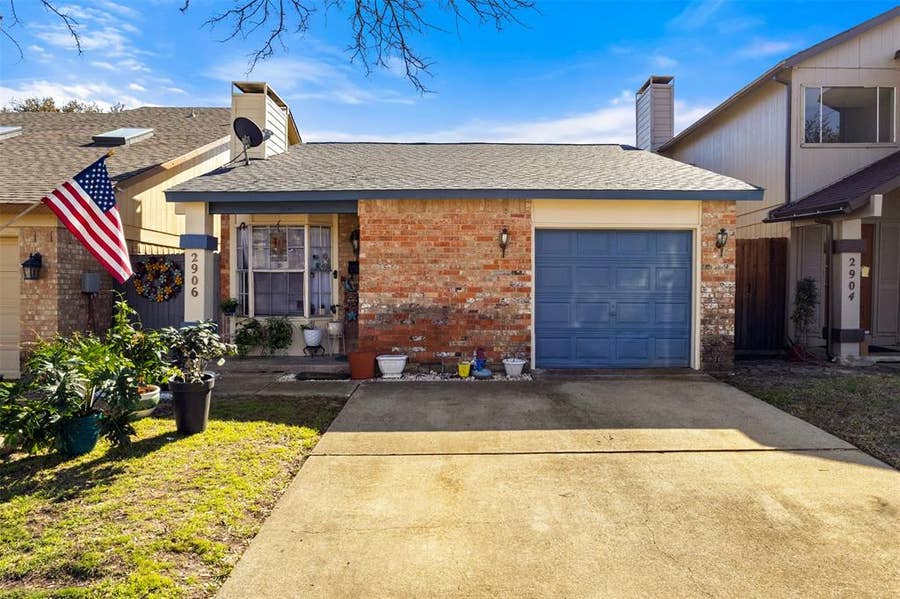 Property photo for 2906 Antares Circle, Garland, TX