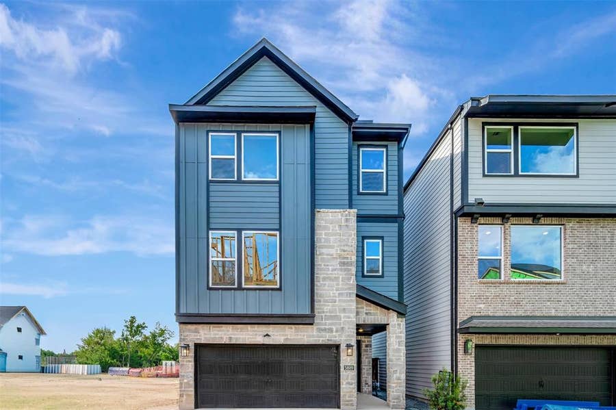 Property photo for 5809 Water Bridge Lane, Fort Worth, TX