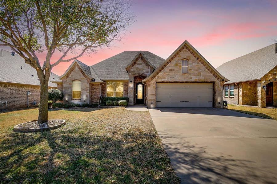 Property photo for 3303 Ferry Boat Lane, Granbury, TX