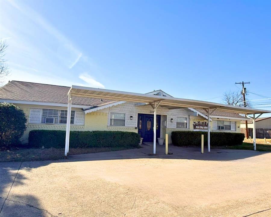 Property photo for 2291 Tradewind Drive, Mesquite, TX