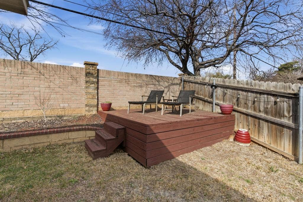 813 Chase Circle, Hurst, TX 76053 813 Chase Circle, Hurst, TX 76053
