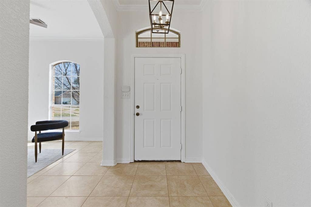 813 Chase Circle, Hurst, TX 76053 813 Chase Circle, Hurst, TX 76053