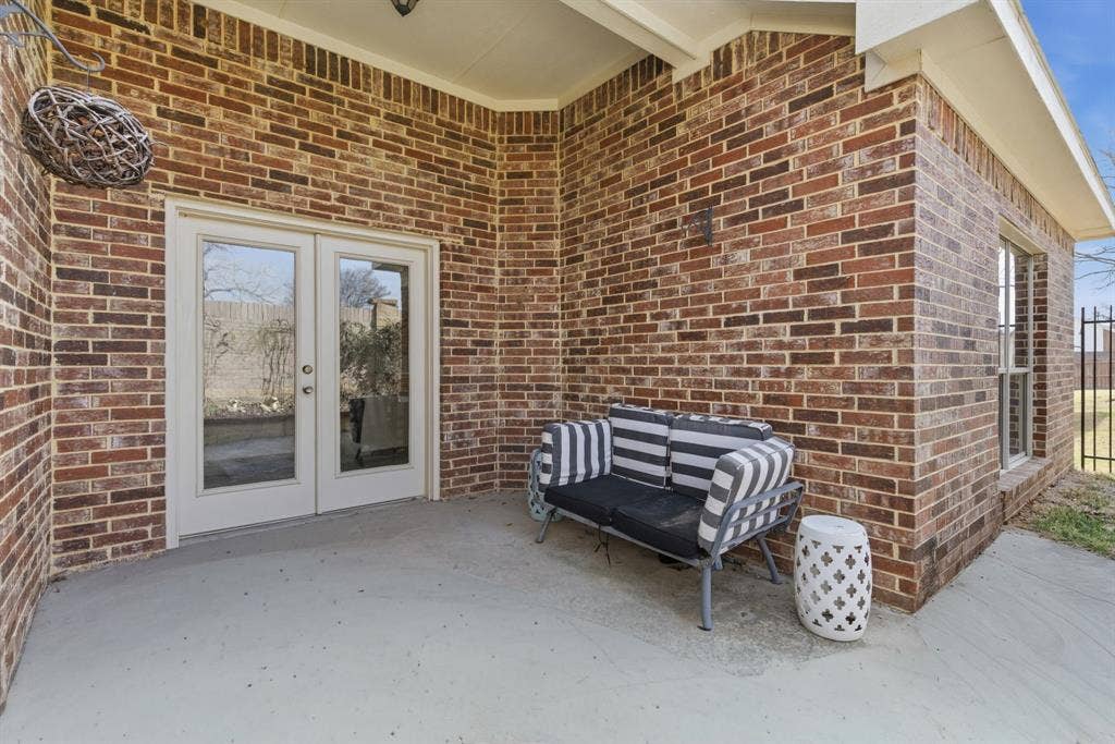 813 Chase Circle, Hurst, TX 76053 813 Chase Circle, Hurst, TX 76053