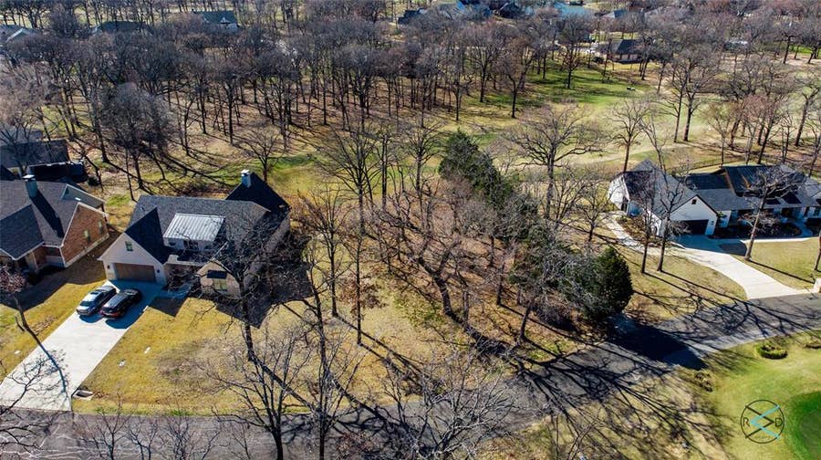 Property photo for 237 Colonial Drive, Mabank, TX