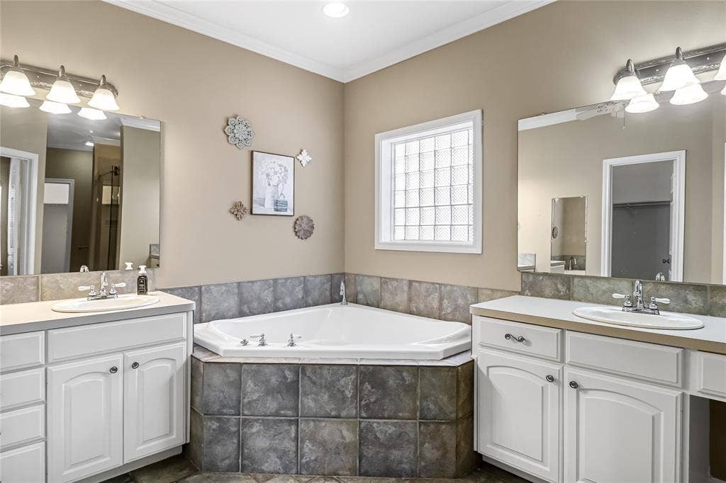 10624 Russell DR Drive, Chandler, TX 75758 10624 Russell DR Drive, Chandler, TX 75758