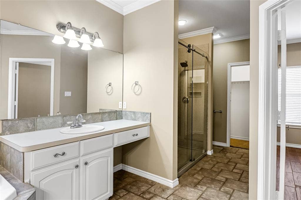10624 Russell DR Drive, Chandler, TX 75758 10624 Russell DR Drive, Chandler, TX 75758