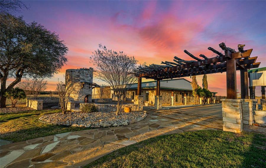 Property photo for 2820 Talbert Ranch Road, China Spring, TX