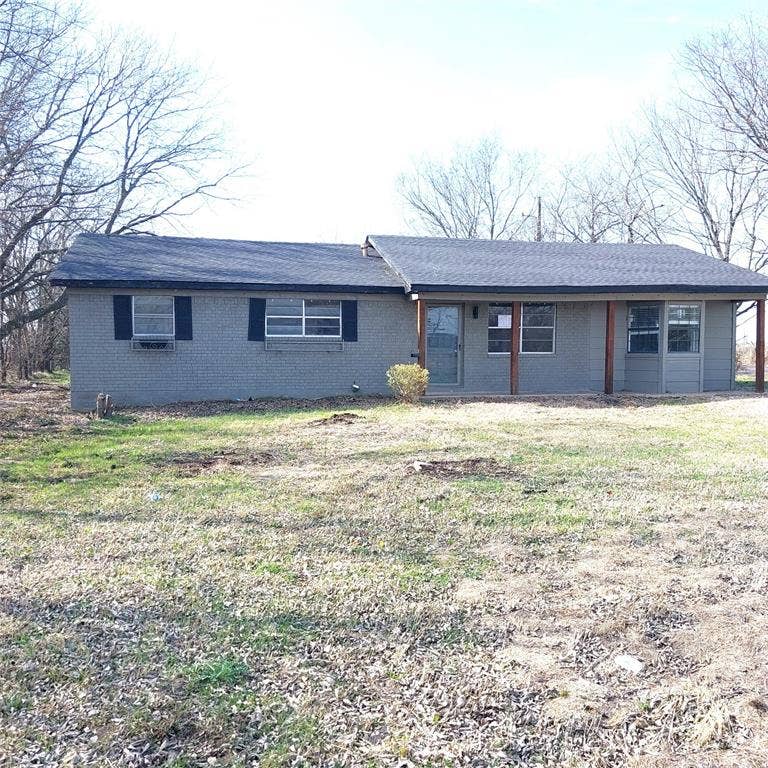Property photo for 2084 County Road 4308, Greenville, TX