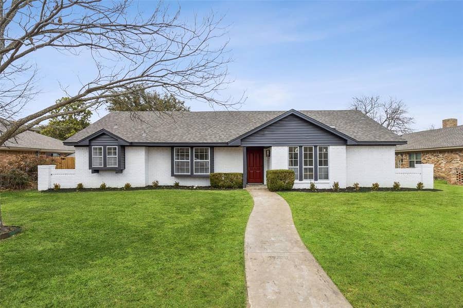 Property photo for 911 Pebblebrook Drive, Allen, TX