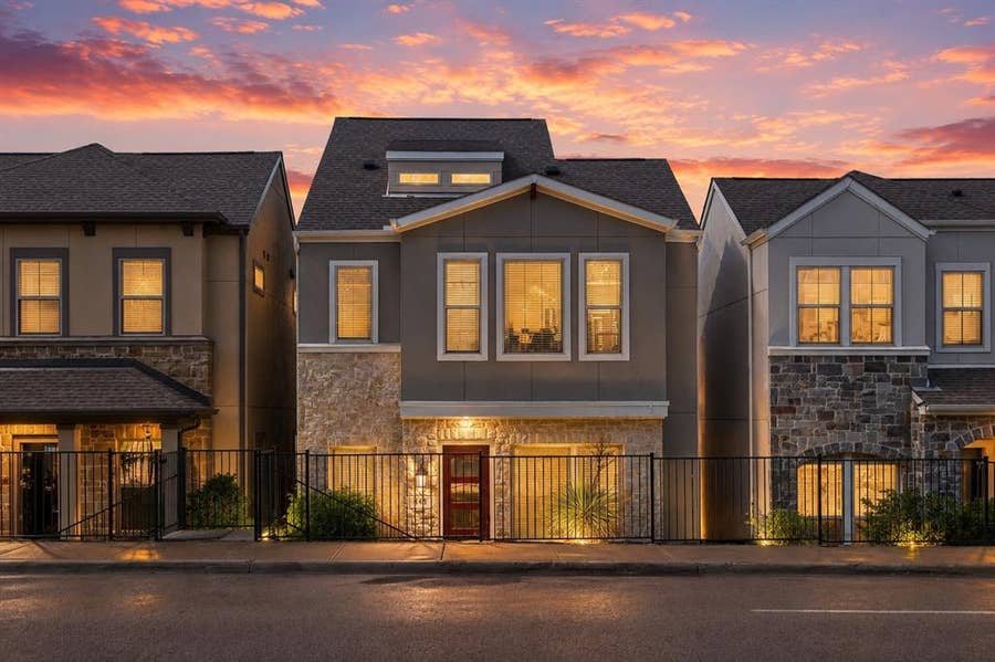 Property photo for 648 Aspen Valley Lane, Dallas, TX