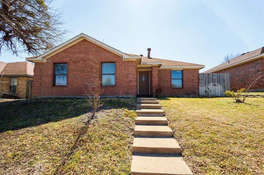 Property photo for 5118 Wesley Chapel Lane, Dallas, TX