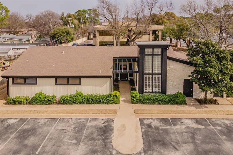 Property photo for 1009 W Mitchell Street, Arlington, TX