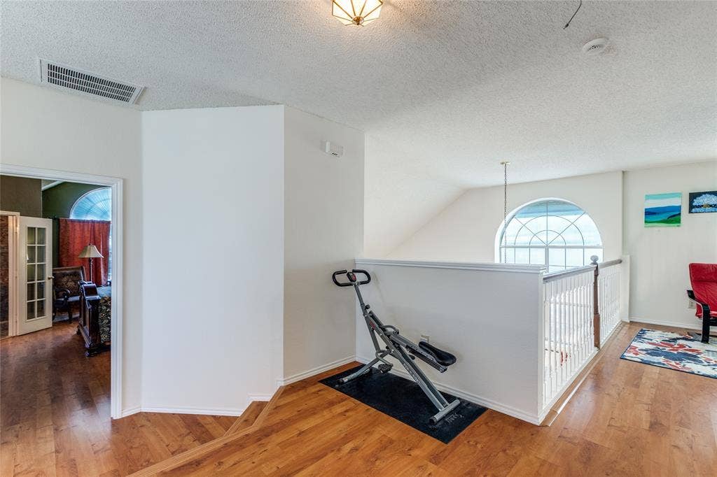 6841 Douglas Creek, Plano, TX 75023 6841 Douglas Creek, Plano, TX 75023