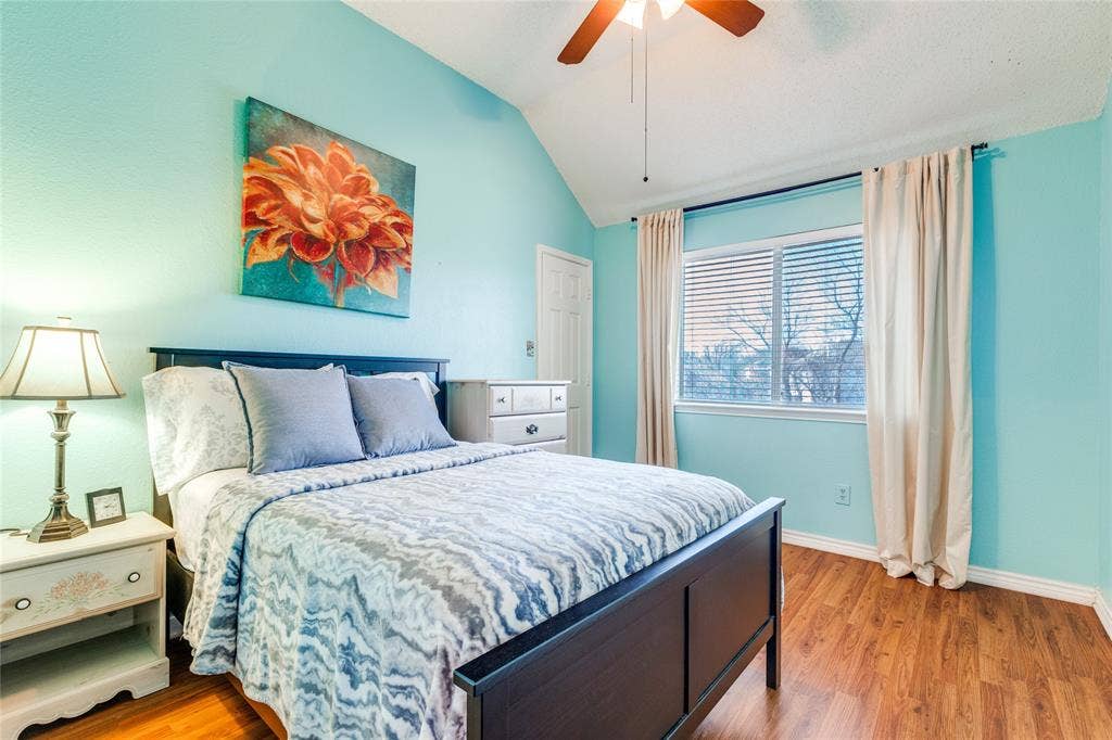 6841 Douglas Creek, Plano, TX 75023 Secondary bedroom.