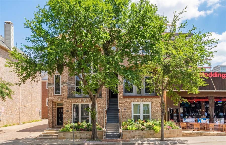 Property photo for 2906 Thomas Avenue, Dallas, TX