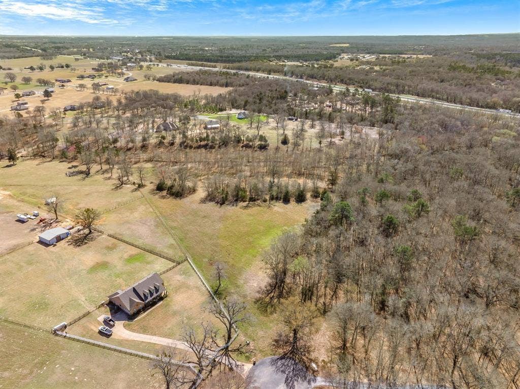 23771 Champion Drive, Lindale, TX 75771 23771 Champion Drive, Lindale, TX 75771